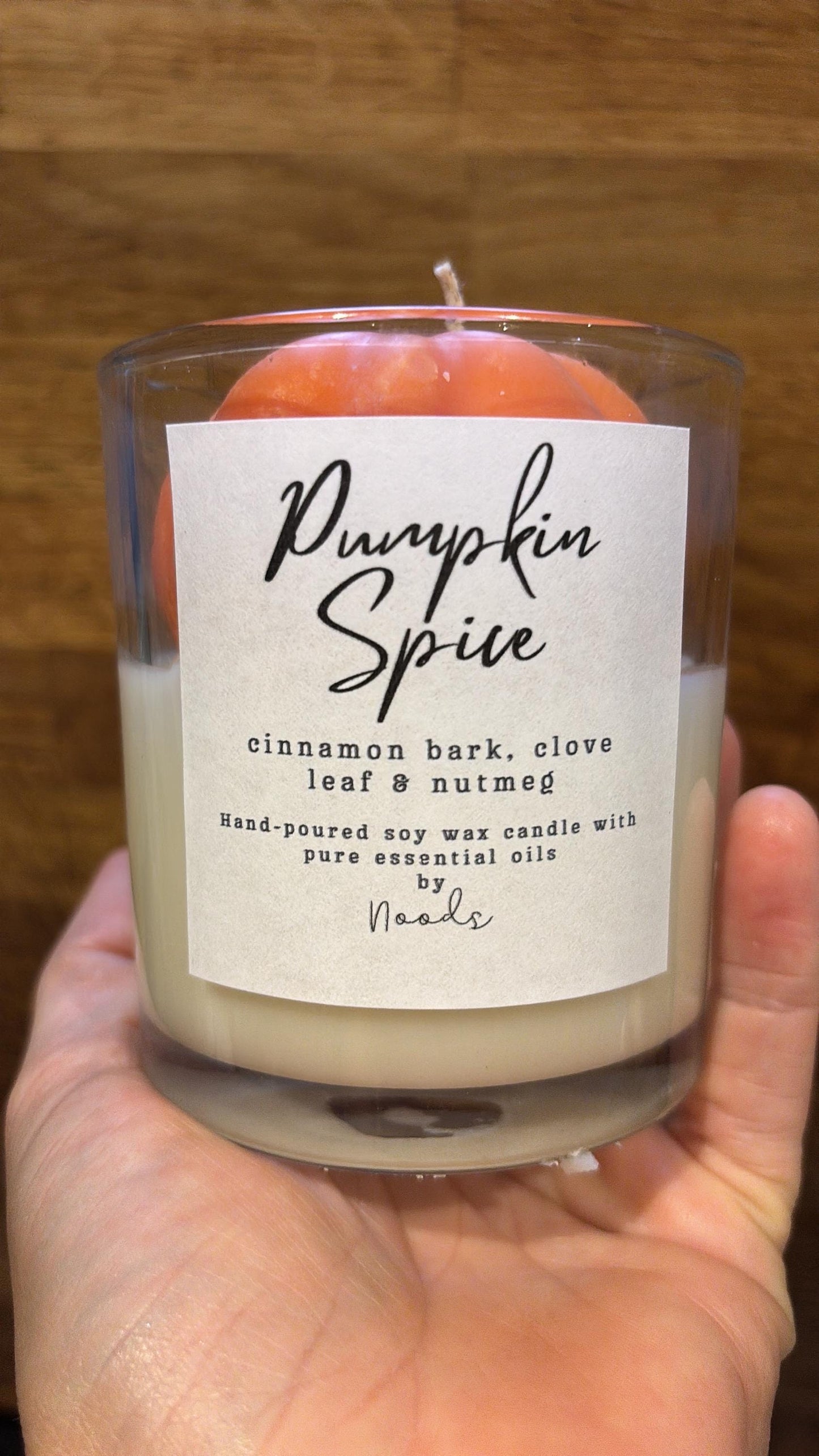 Hand-poured Pumpkin Spice Soy Wax Candle with Pumpkin Topper – White or Orange Wax, Autumn Home Décor, Cosy Fall with Pure essential oils