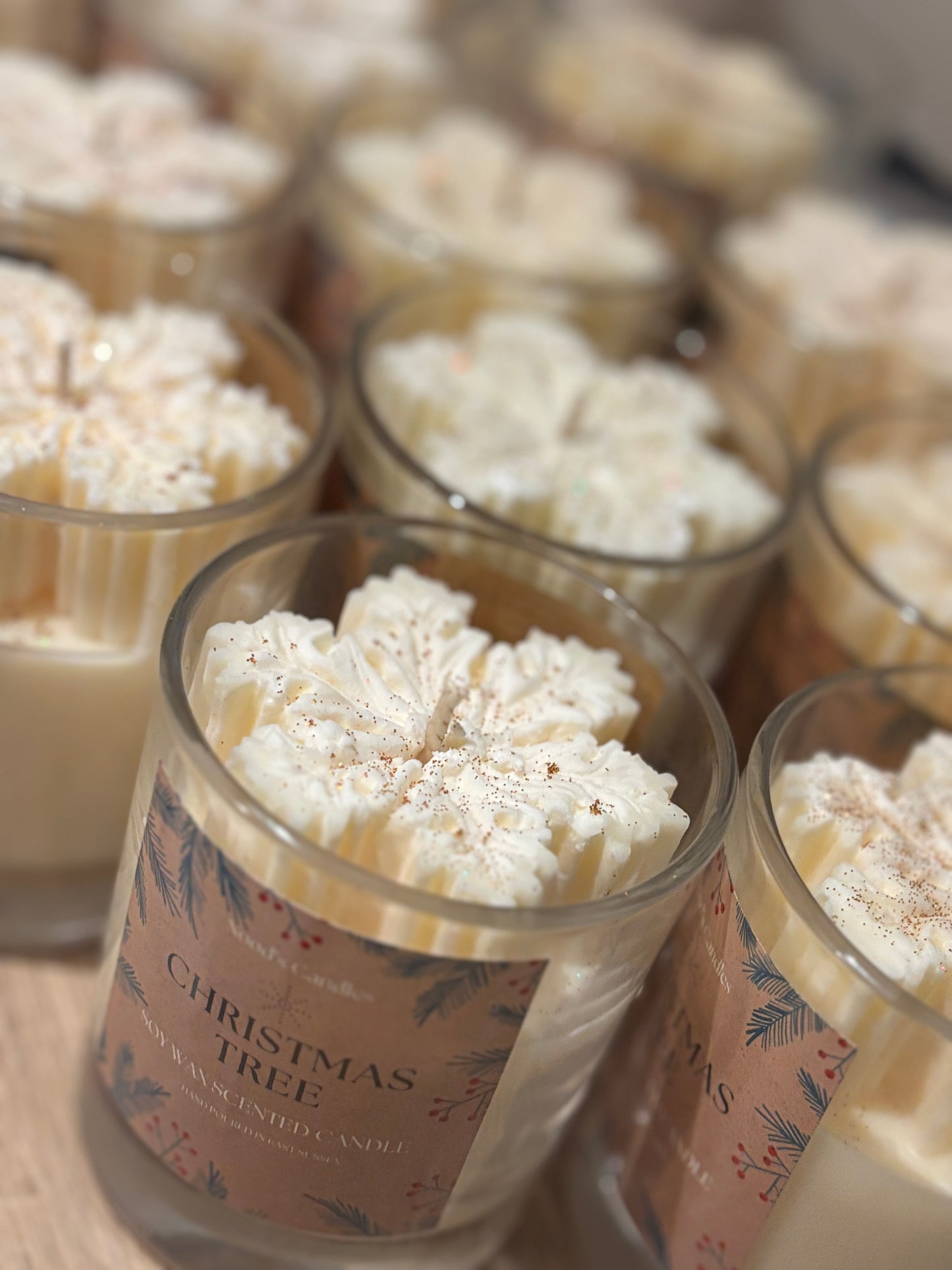 Hand-poured Snowflake Christmas Soy Wax Candle Autumn Winter Home Décor, Cosy Fall with Pure essential oils