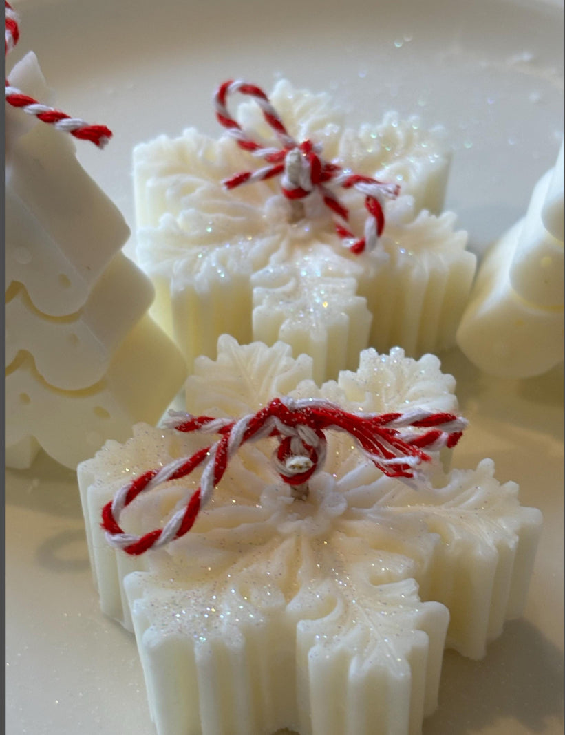 Snowflake Soy Wax Scented Candles - Christmas Candles Gifts Novelty Decor