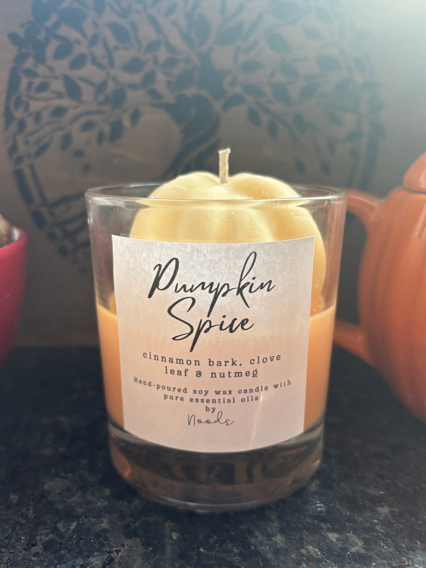 Hand-poured Pumpkin Spice Soy Wax Candle with Pumpkin Topper – White or Orange Wax, Autumn Home Décor, Cosy Fall with Pure essential oils