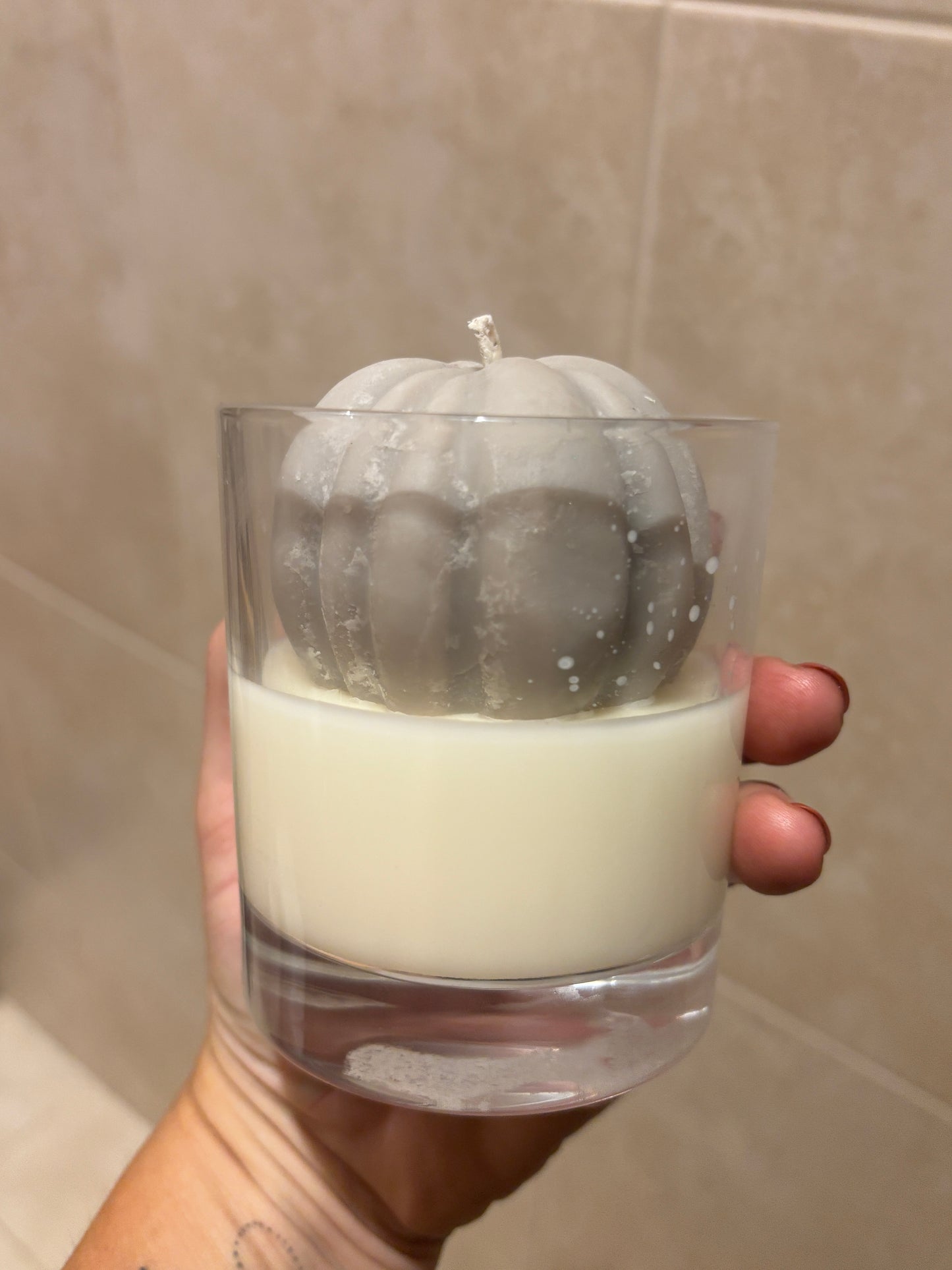 Hand-poured Gingerbread Latte Soy Wax Candle with Pumpkin Topper – White or Beige Wax, Autumn Home Décor, Cosy Fall with Pure essential oils